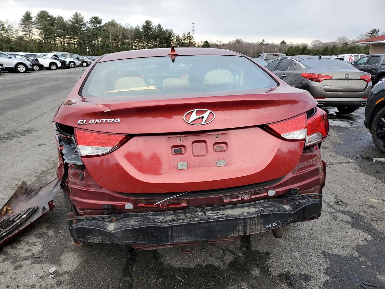 2013 Hyundai Elantra - Image 6