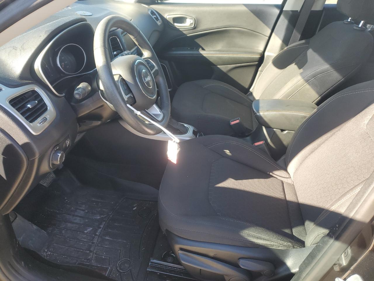 2018 Jeep Compass - Image 7