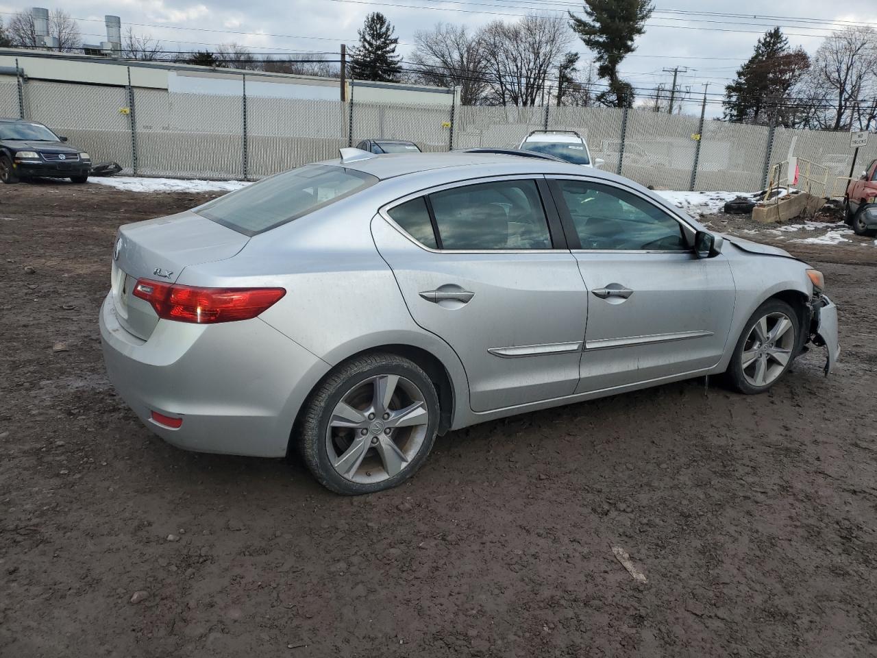 2013 Acura ILX - Image 3