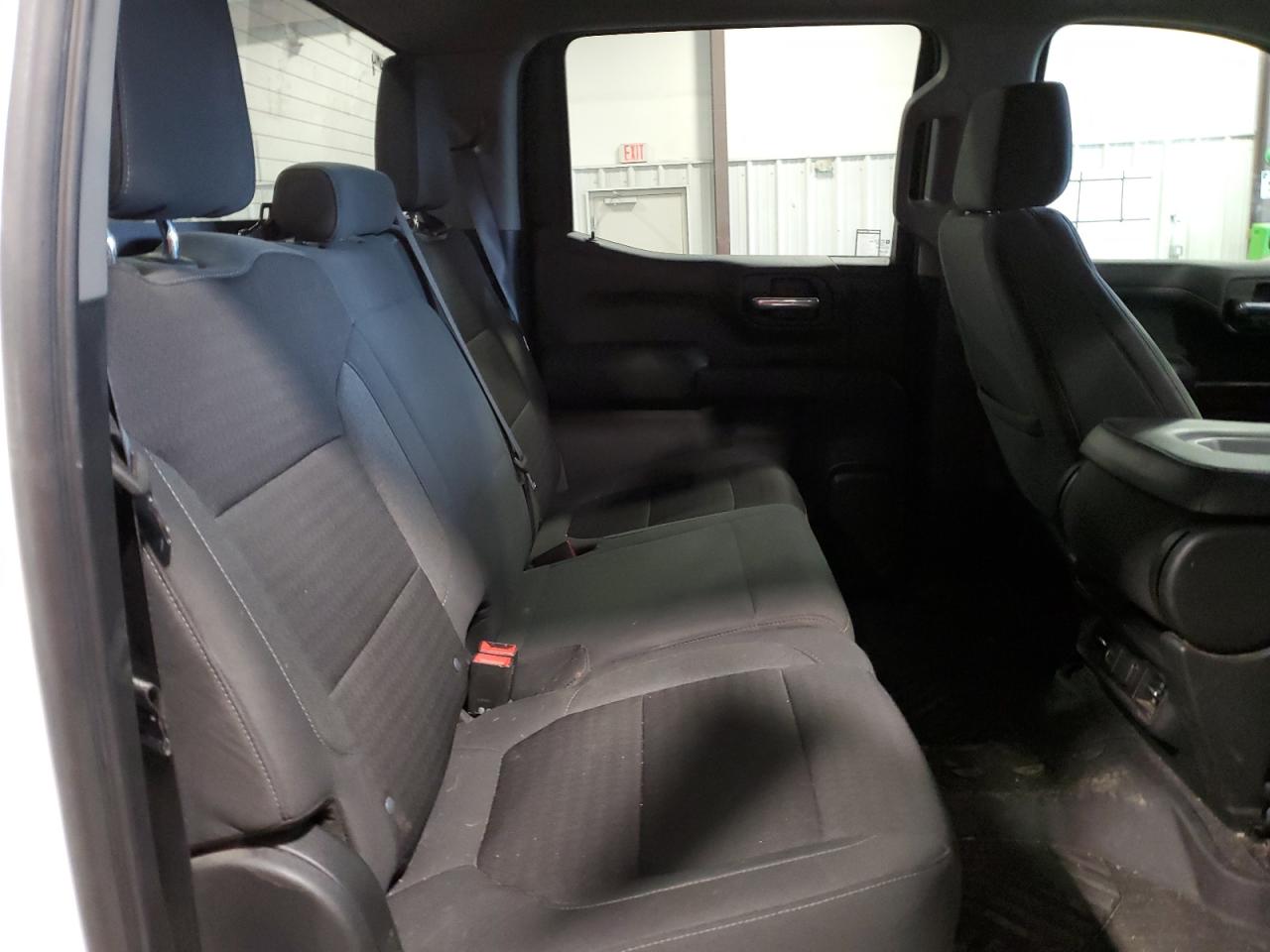 2021 Chevrolet Silverado - Image 10