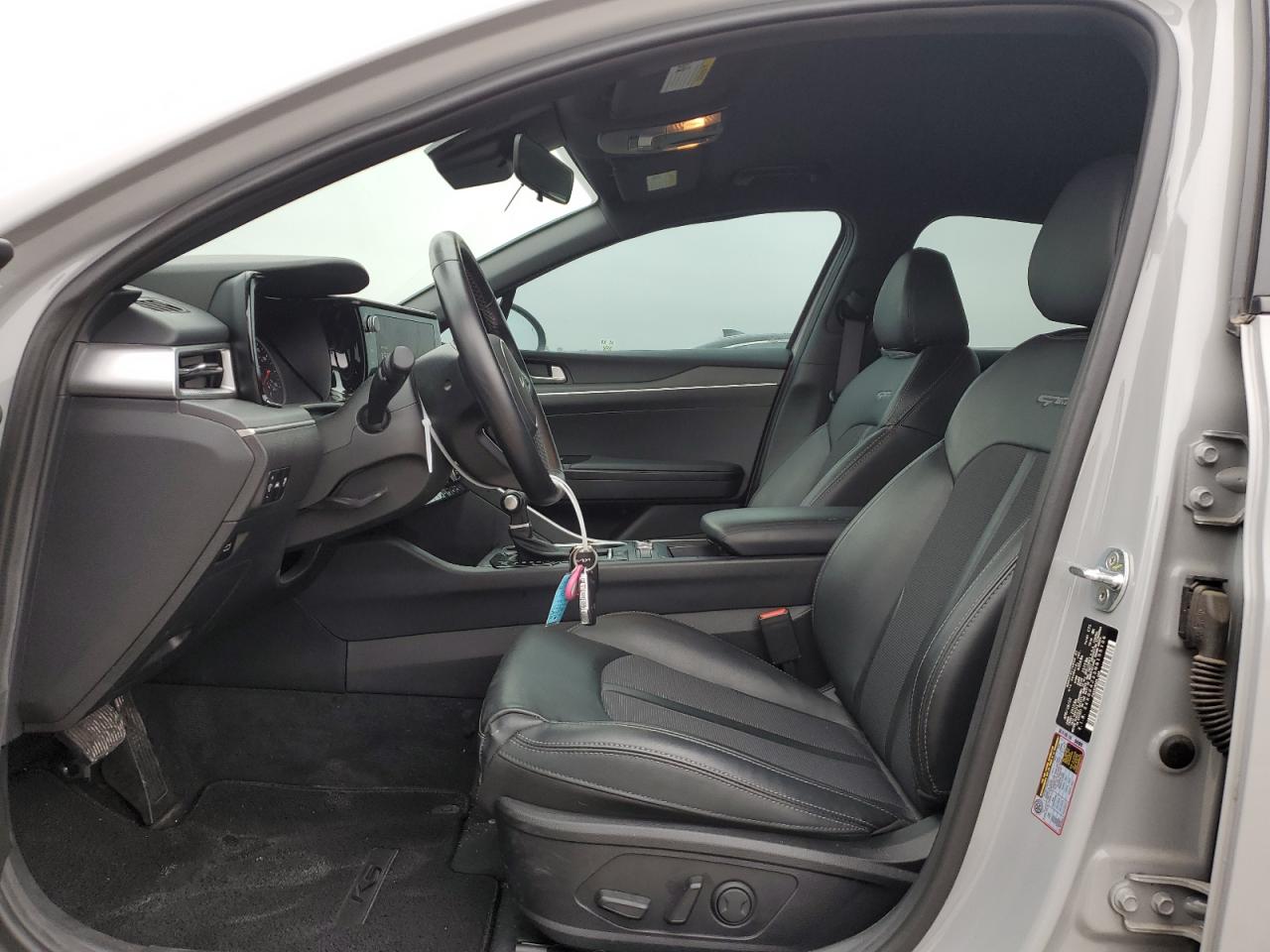 2022 Kia K5 - Image 7