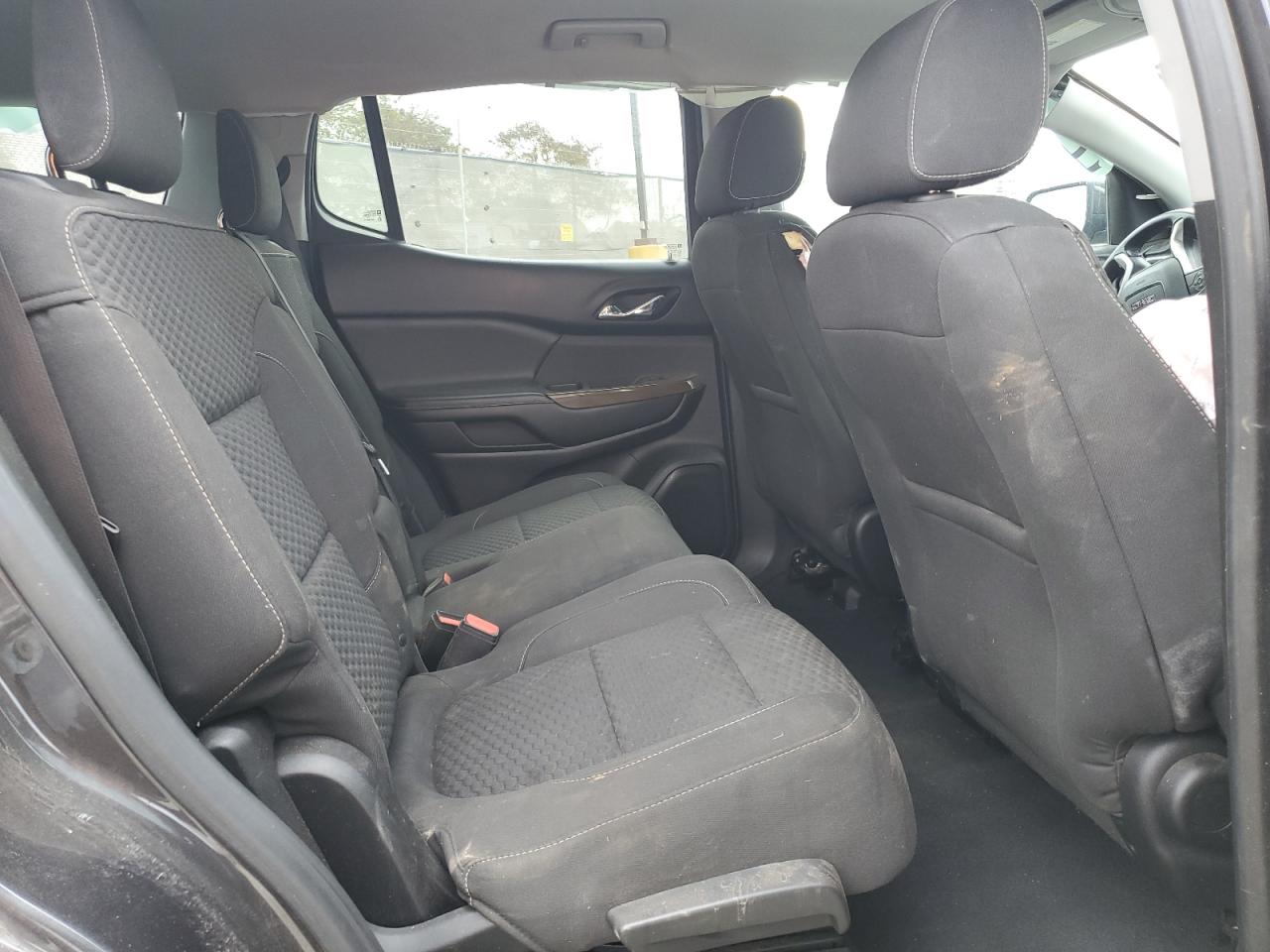 2018 GMC Acadia - Image 11