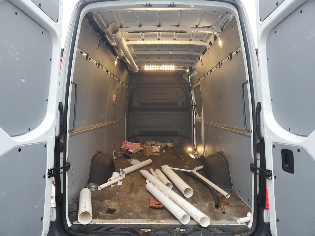 2023 Mercedes-Benz Sprinter - Image 10