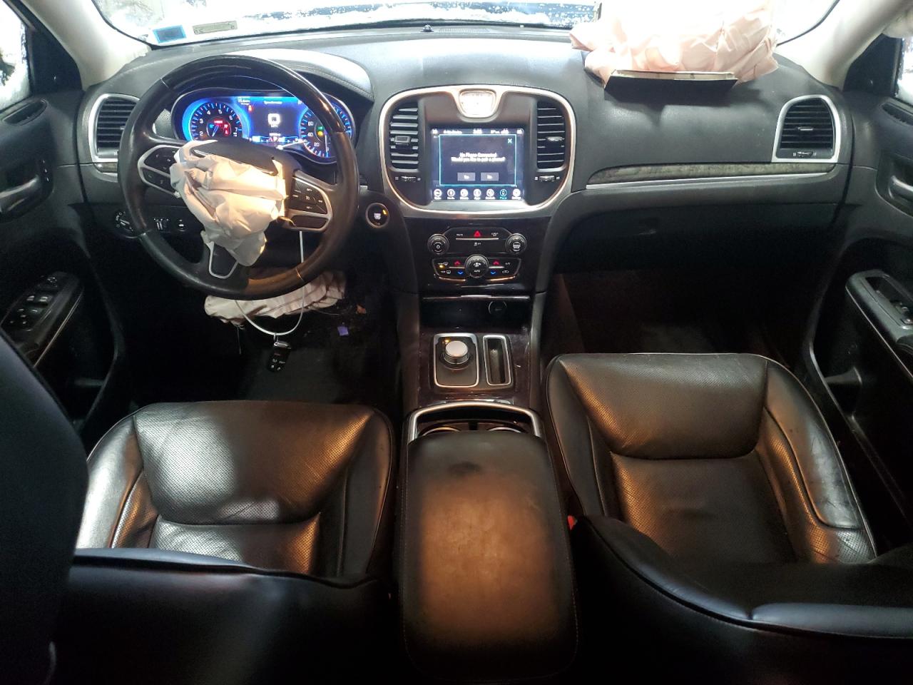 2018 Chrysler 300 - Image 8