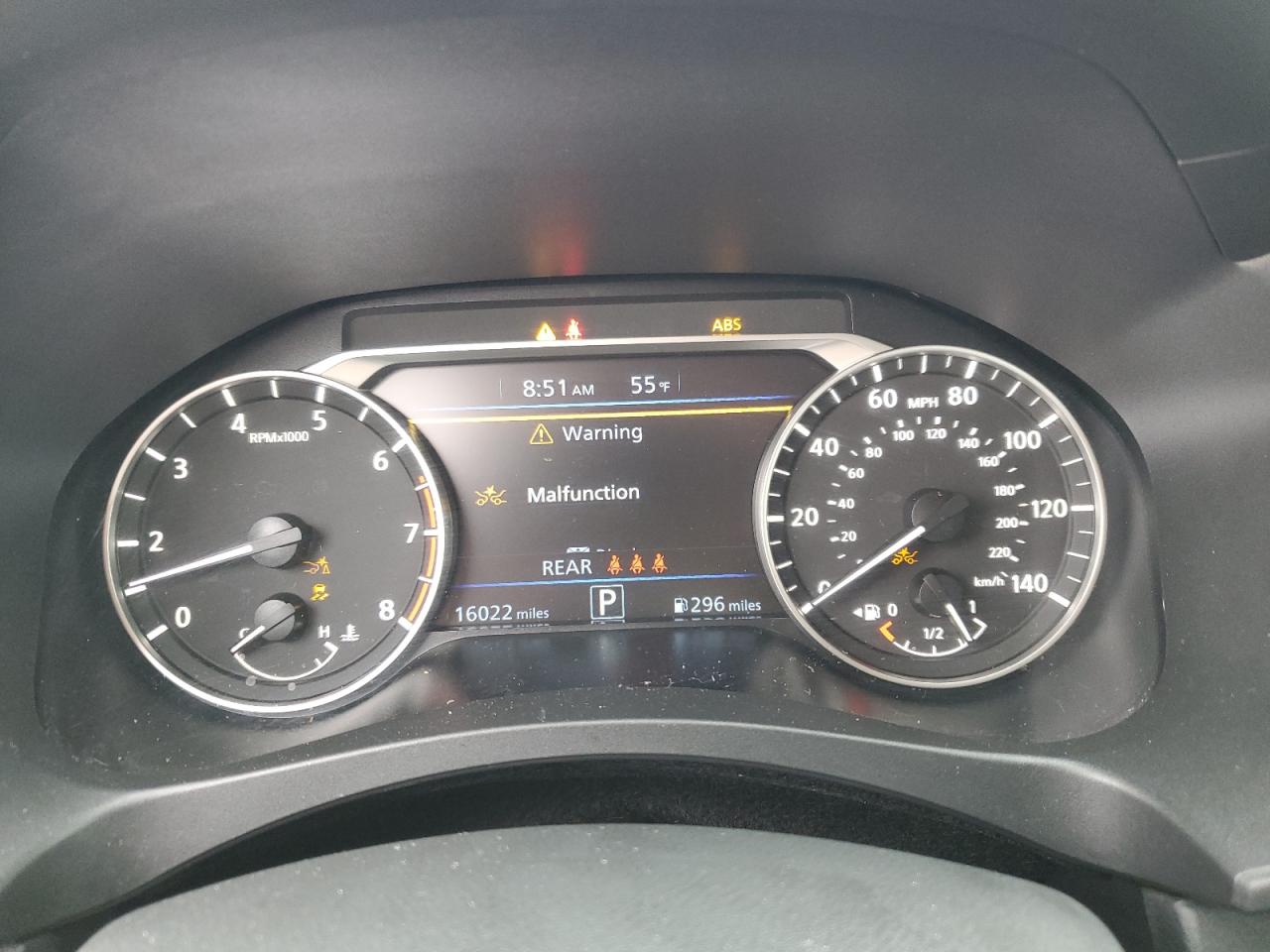 2024 Nissan Altima - Image 9