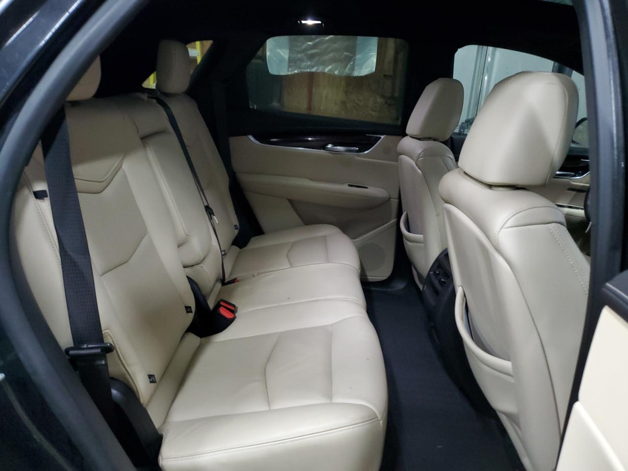 2018 Cadillac XT5 - Image 11