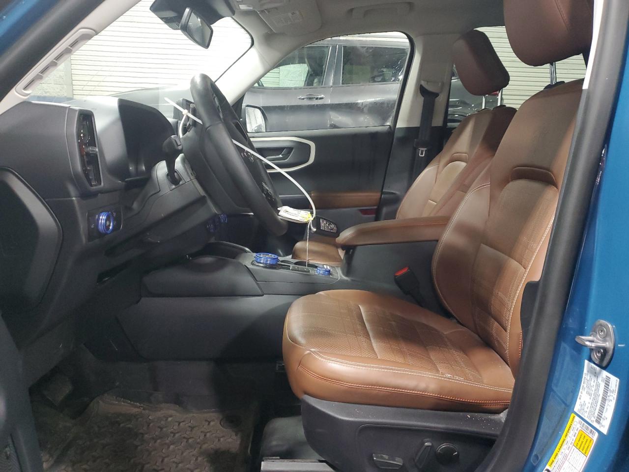 2023 Ford Bronco - Image 7