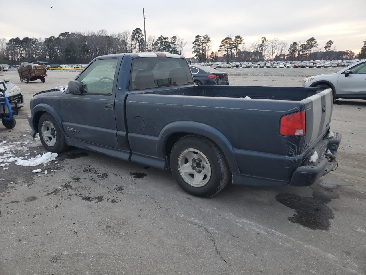 2003 Chevrolet S-10 Pickup - Image 2