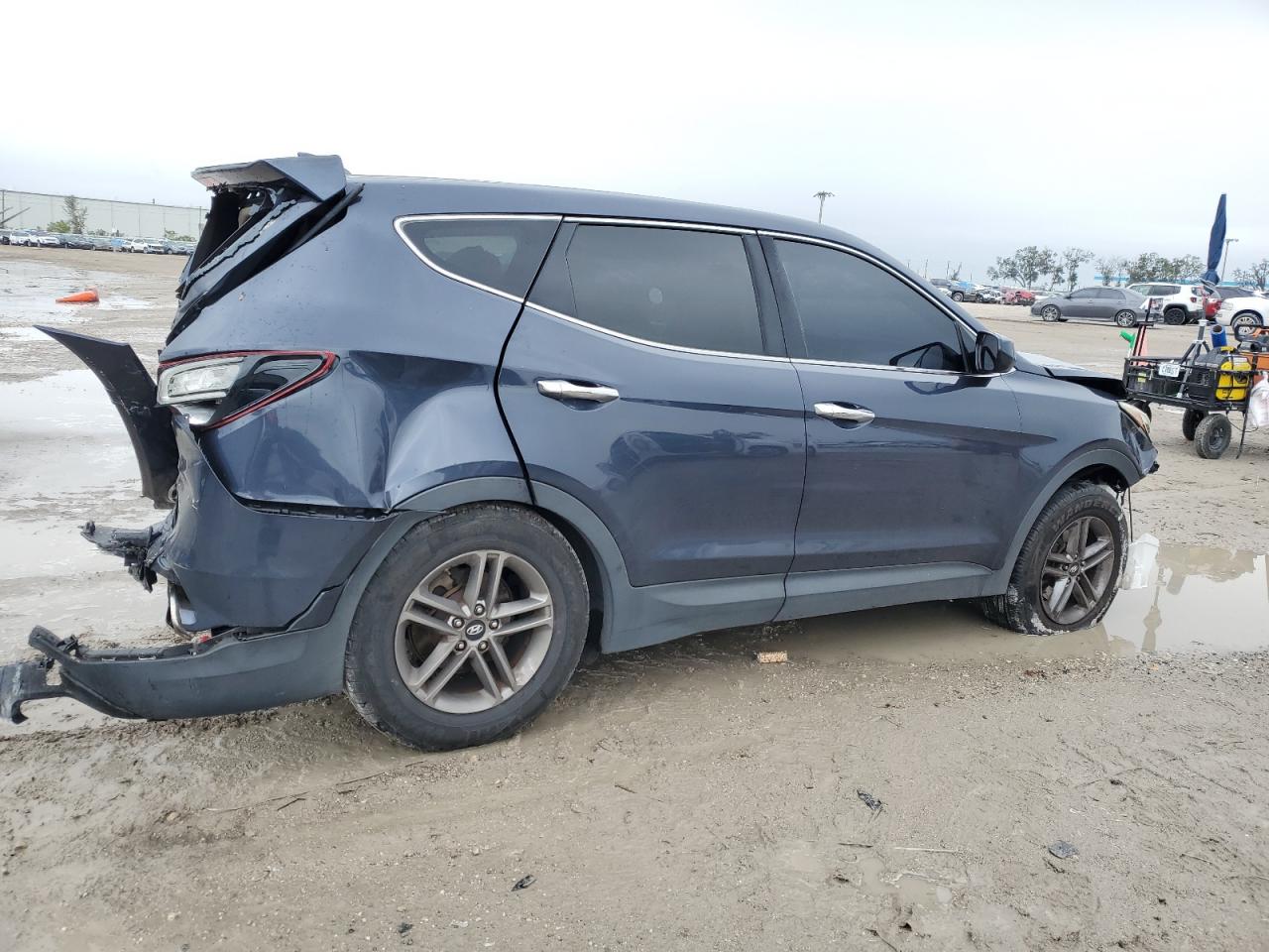 2017 Hyundai Santa Fe - Image 3