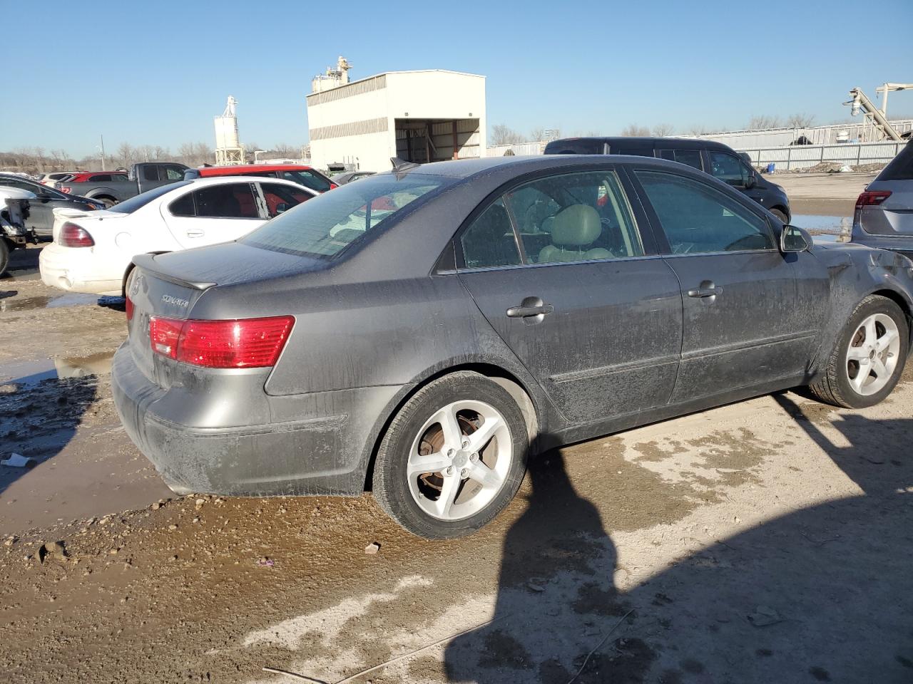 2009 Hyundai Sonata - Image 3