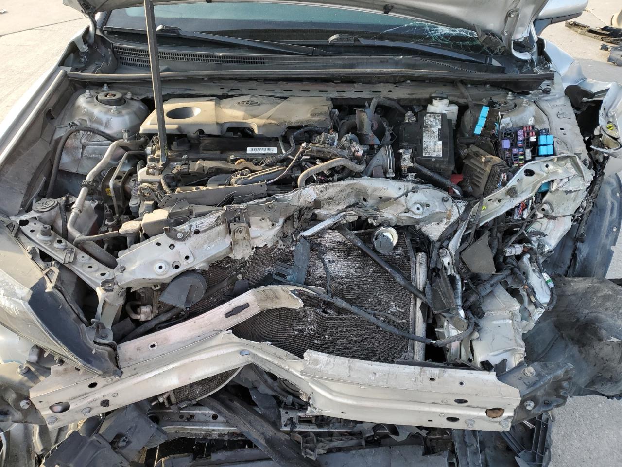 2021 Toyota Camry - Image 13