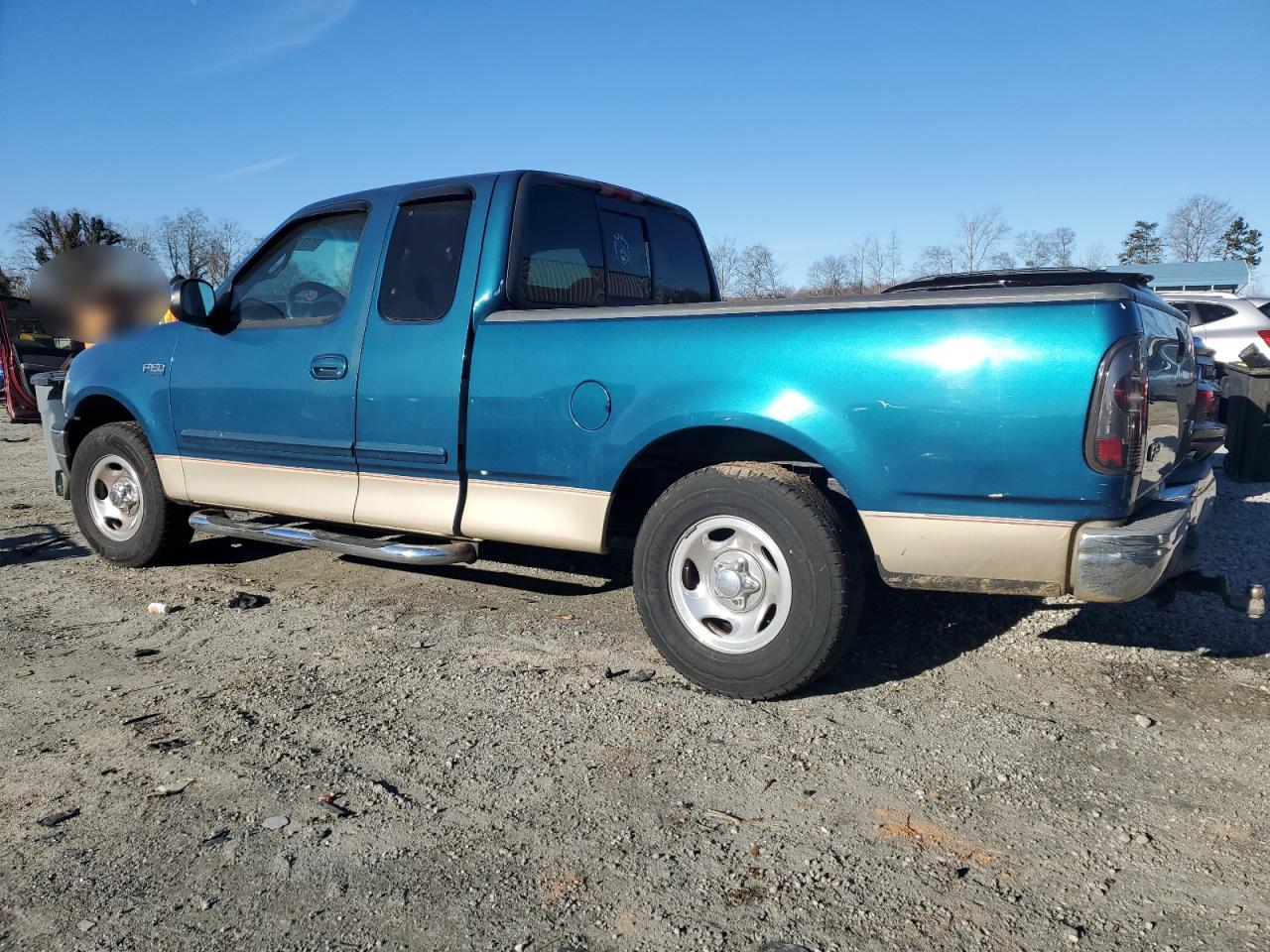 2000 Ford F-150 - Image 2