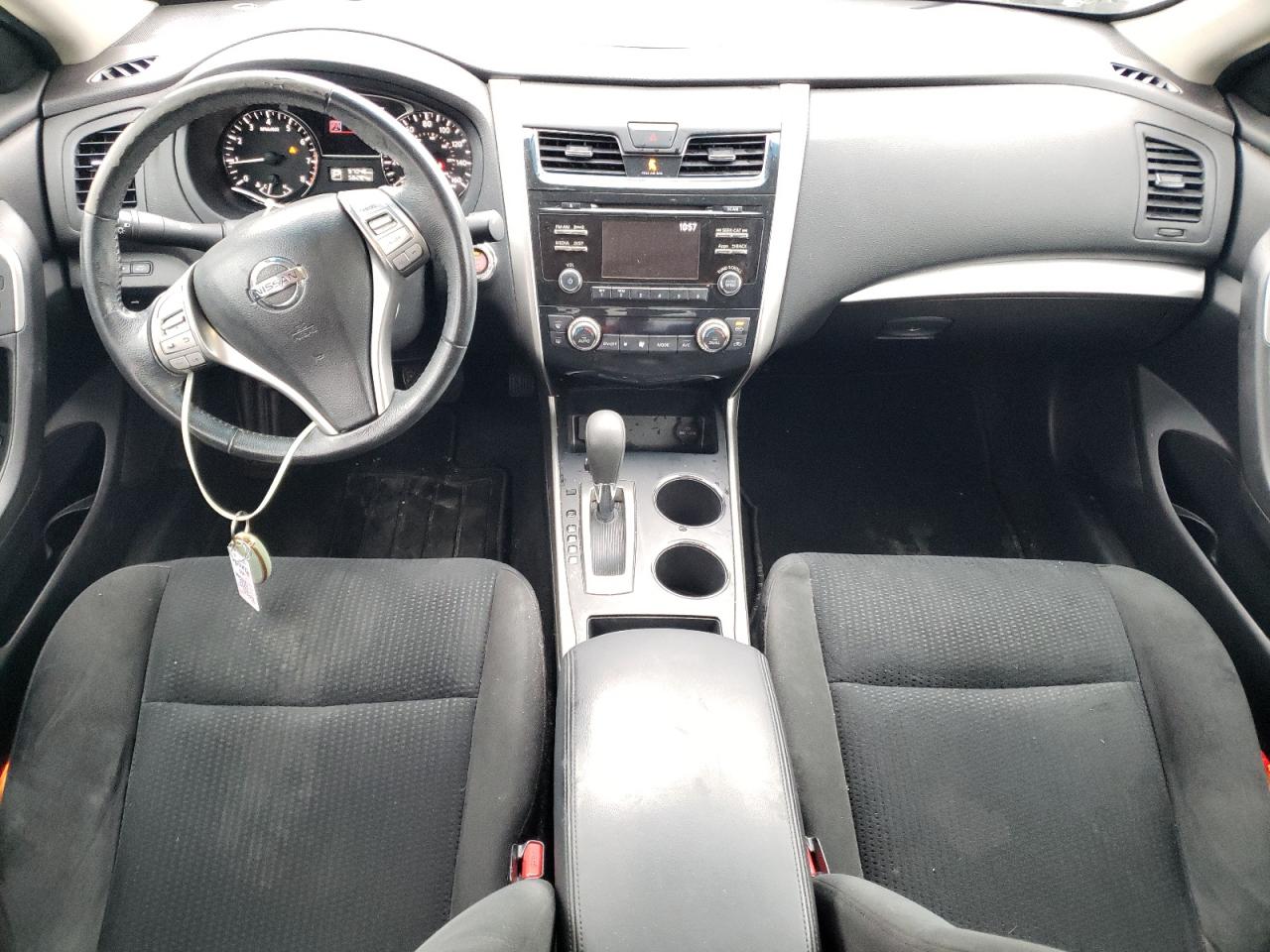2015 Nissan Altima - Image 8