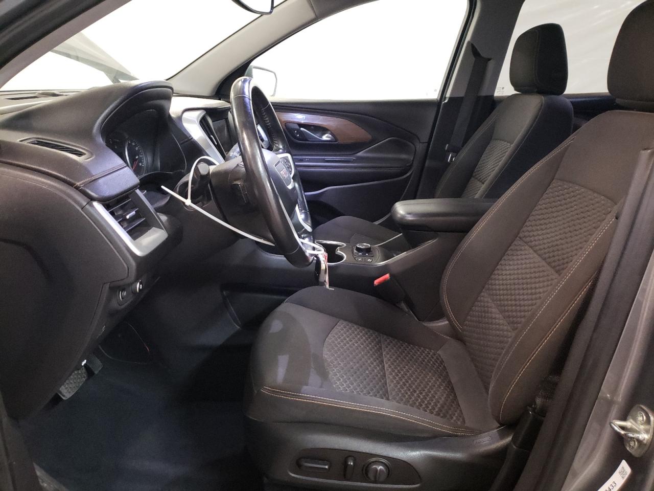 2021 GMC Terrain - Image 7
