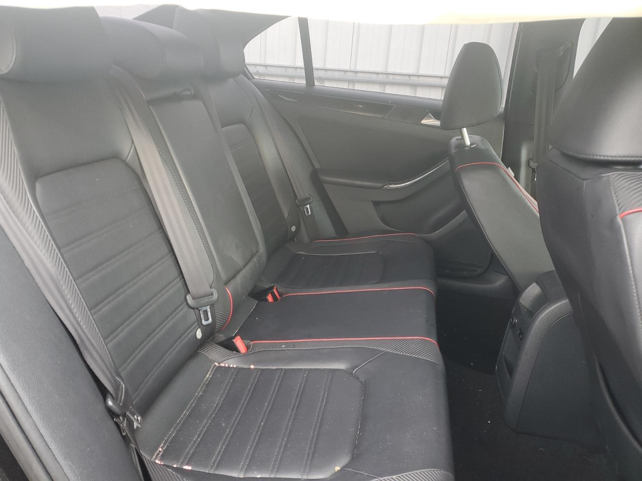 2014 Volkswagen Jetta - Image 11