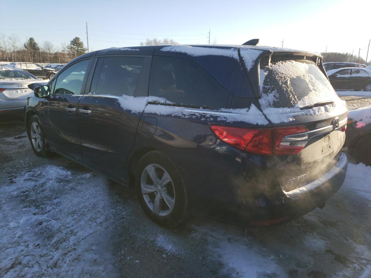 2018 Honda Odyssey - Image 2