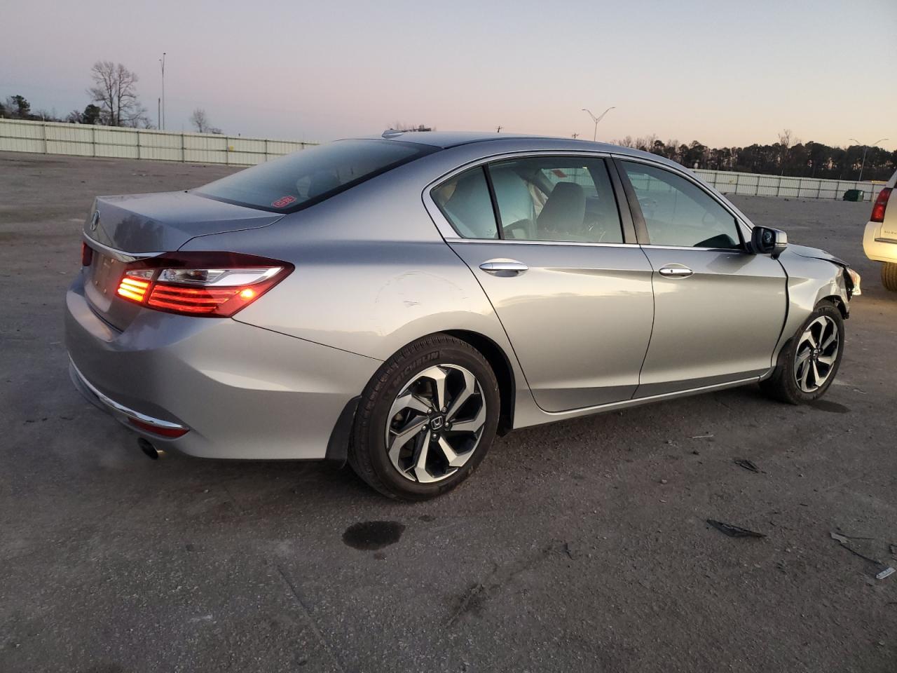 2017 Honda Accord - Image 3