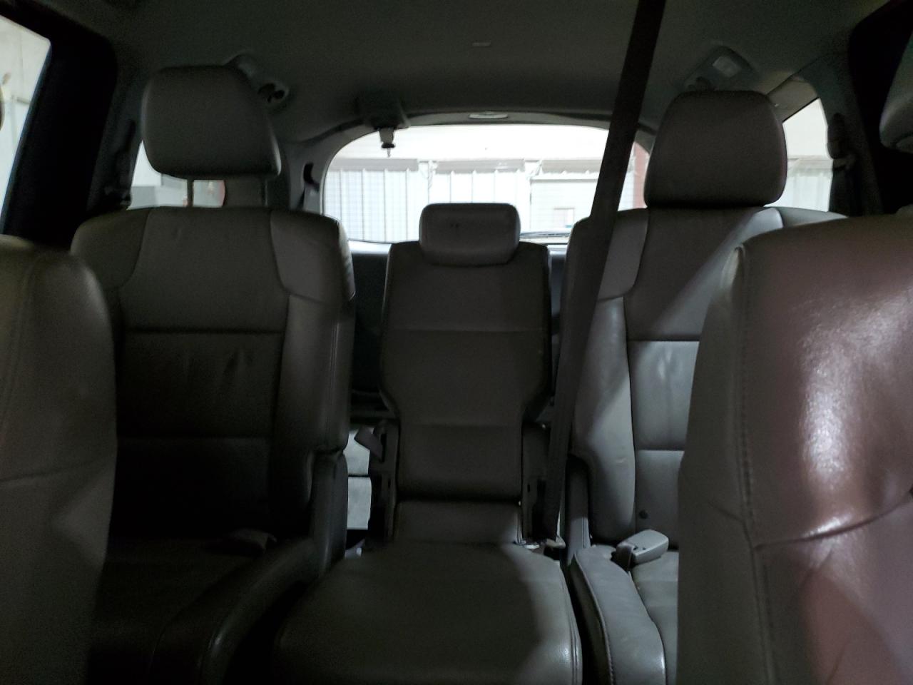 2012 Honda Odyssey - Image 10