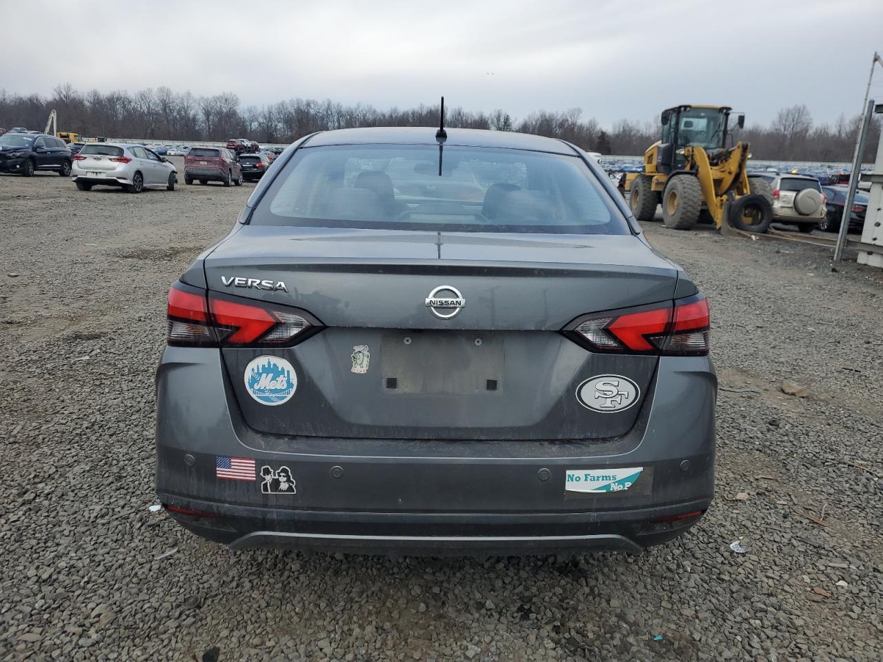 2021 Nissan Versa - Image 6