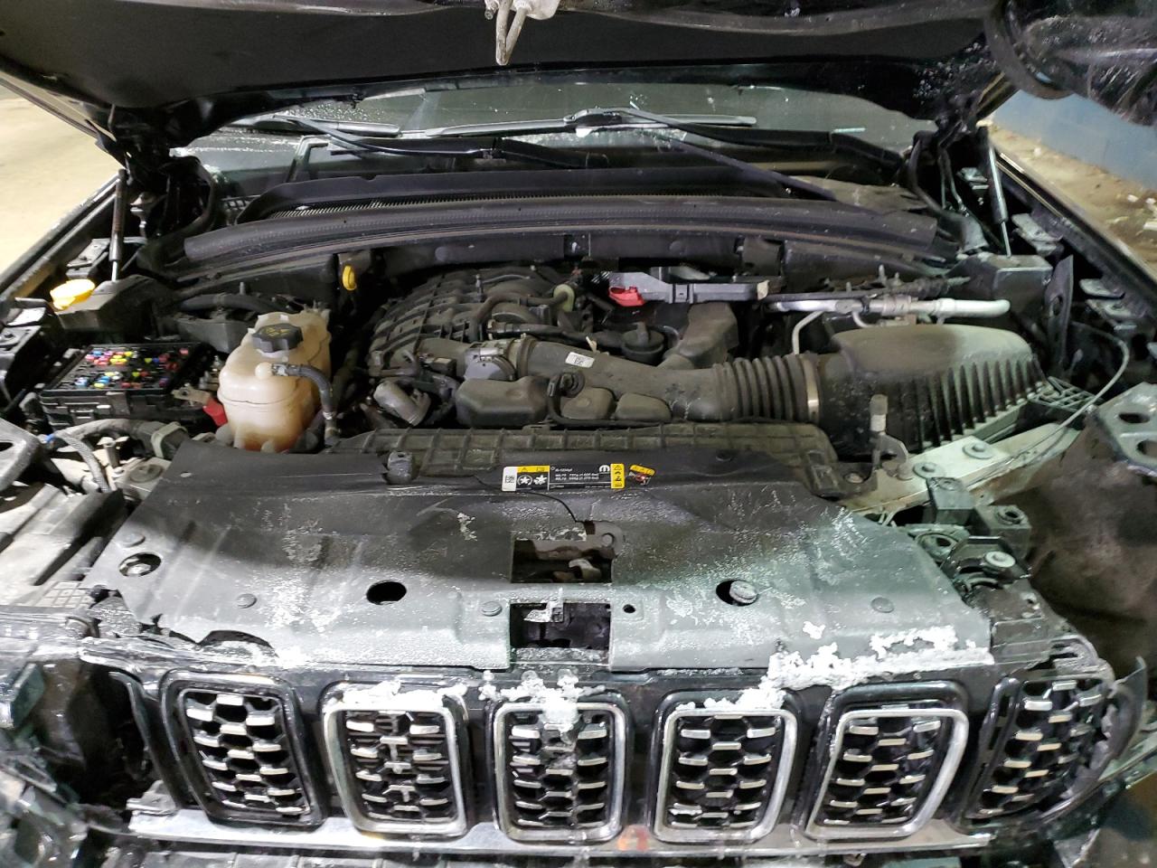 2021 Jeep Grand Cherokee - Image 12