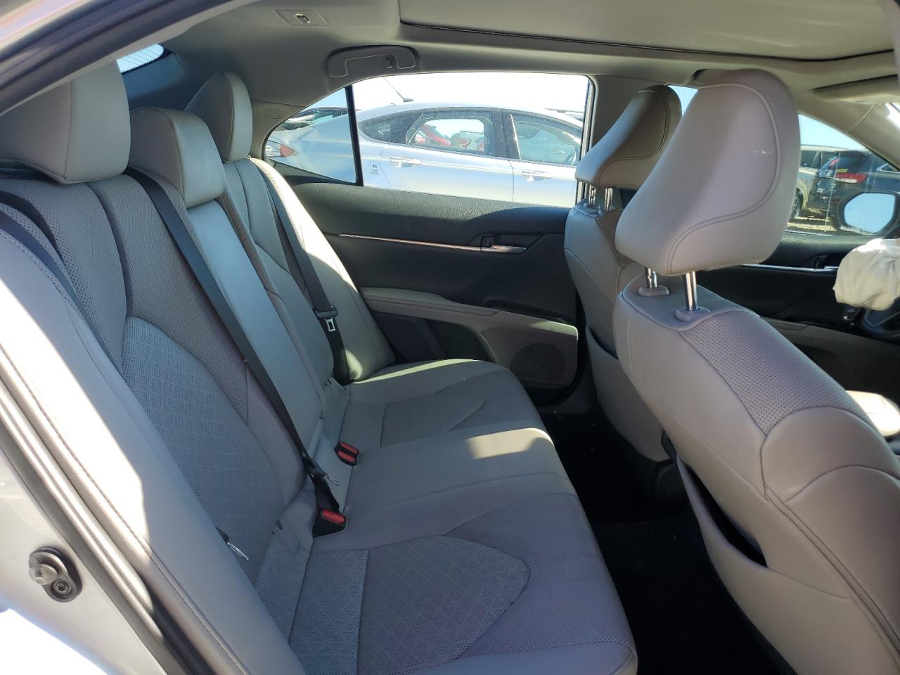 2021 Toyota Camry - Image 10