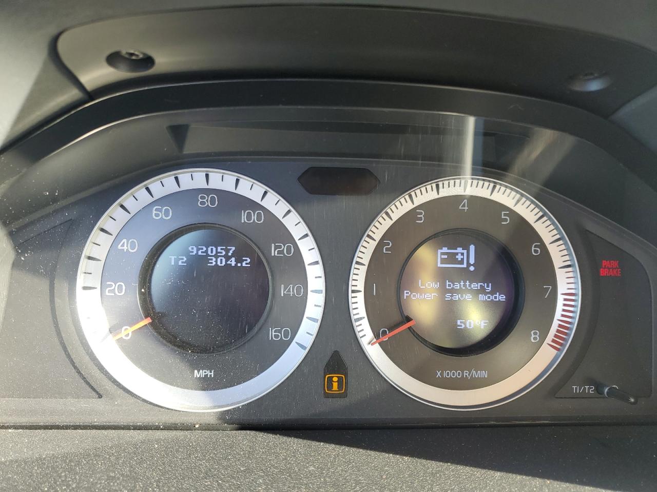 2010 Volvo XC70 - Image 9