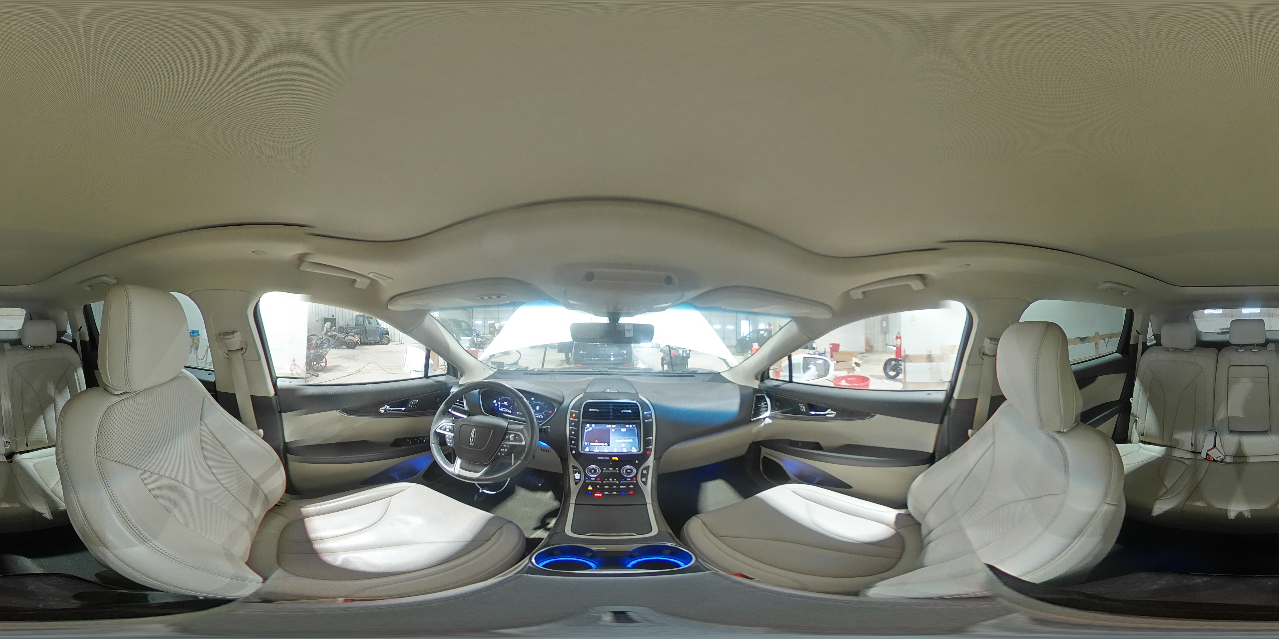 2020 Lincoln Nautilus - Image 15