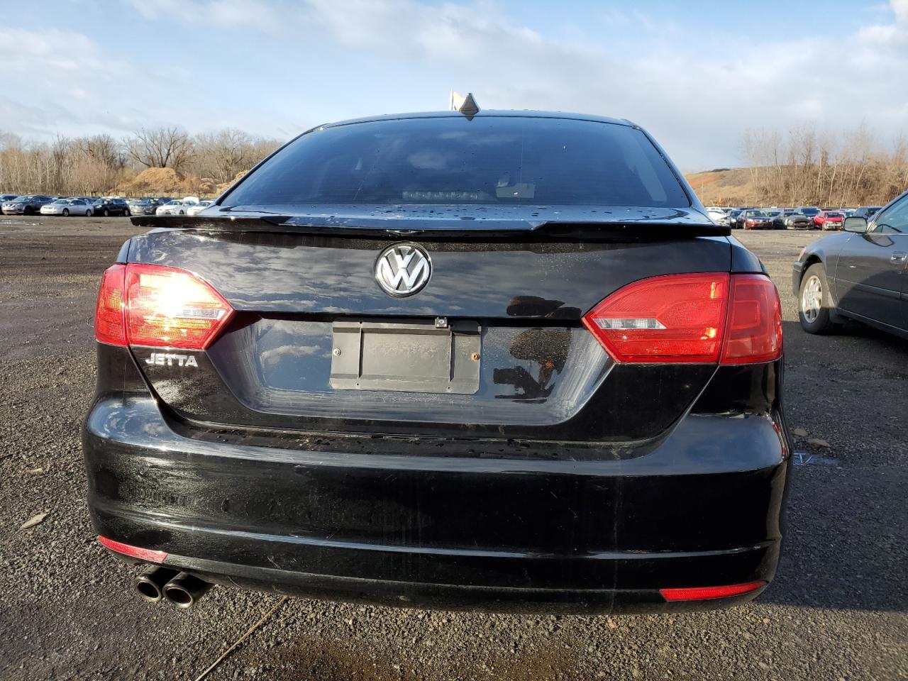 2013 Volkswagen Jetta Base VIN: 3VW2K7AJ6DM278744 Lot: 87235054