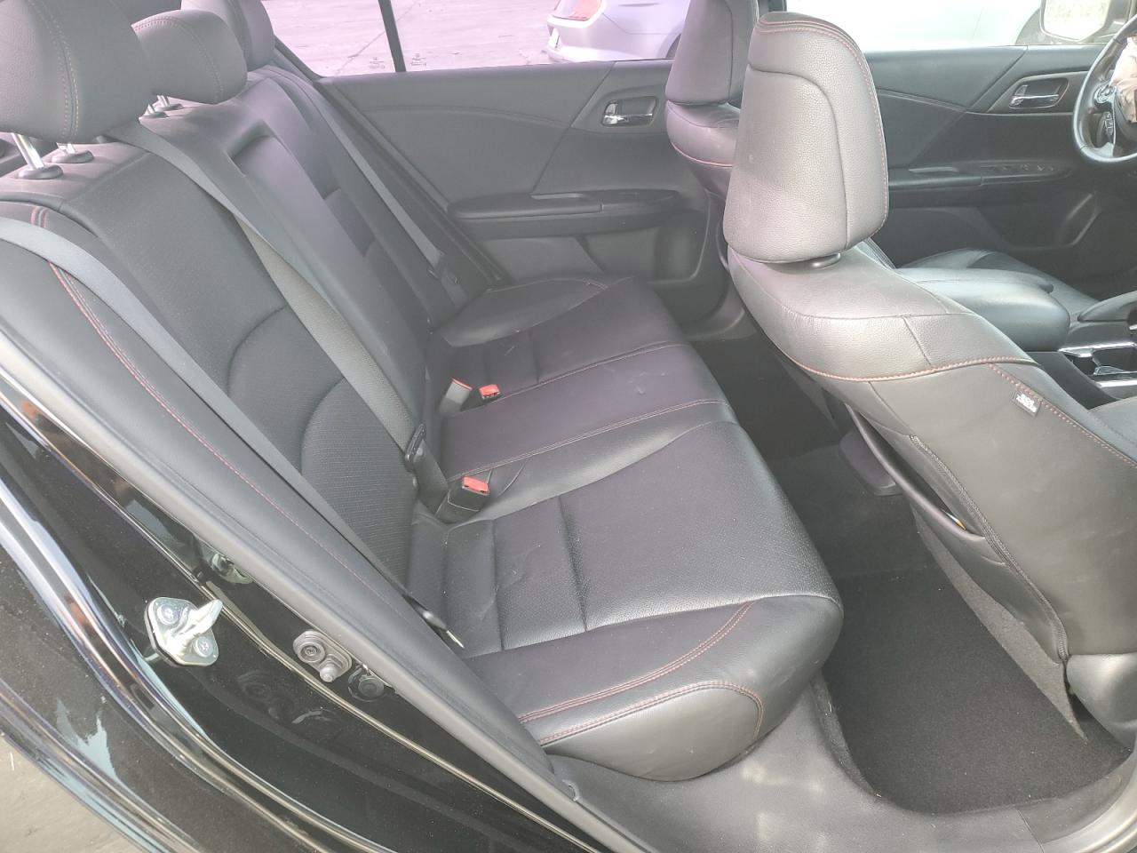 2017 Honda Accord - Image 10