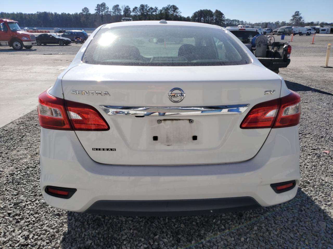 2019 Nissan Sentra - Image 6