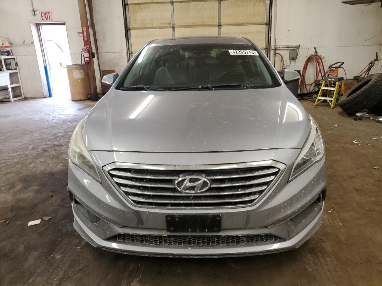 2016 Hyundai Sonata - Image 5