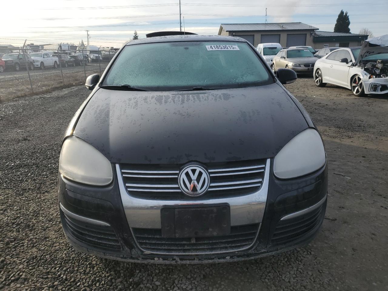 2009 Volkswagen Jetta - Image 5