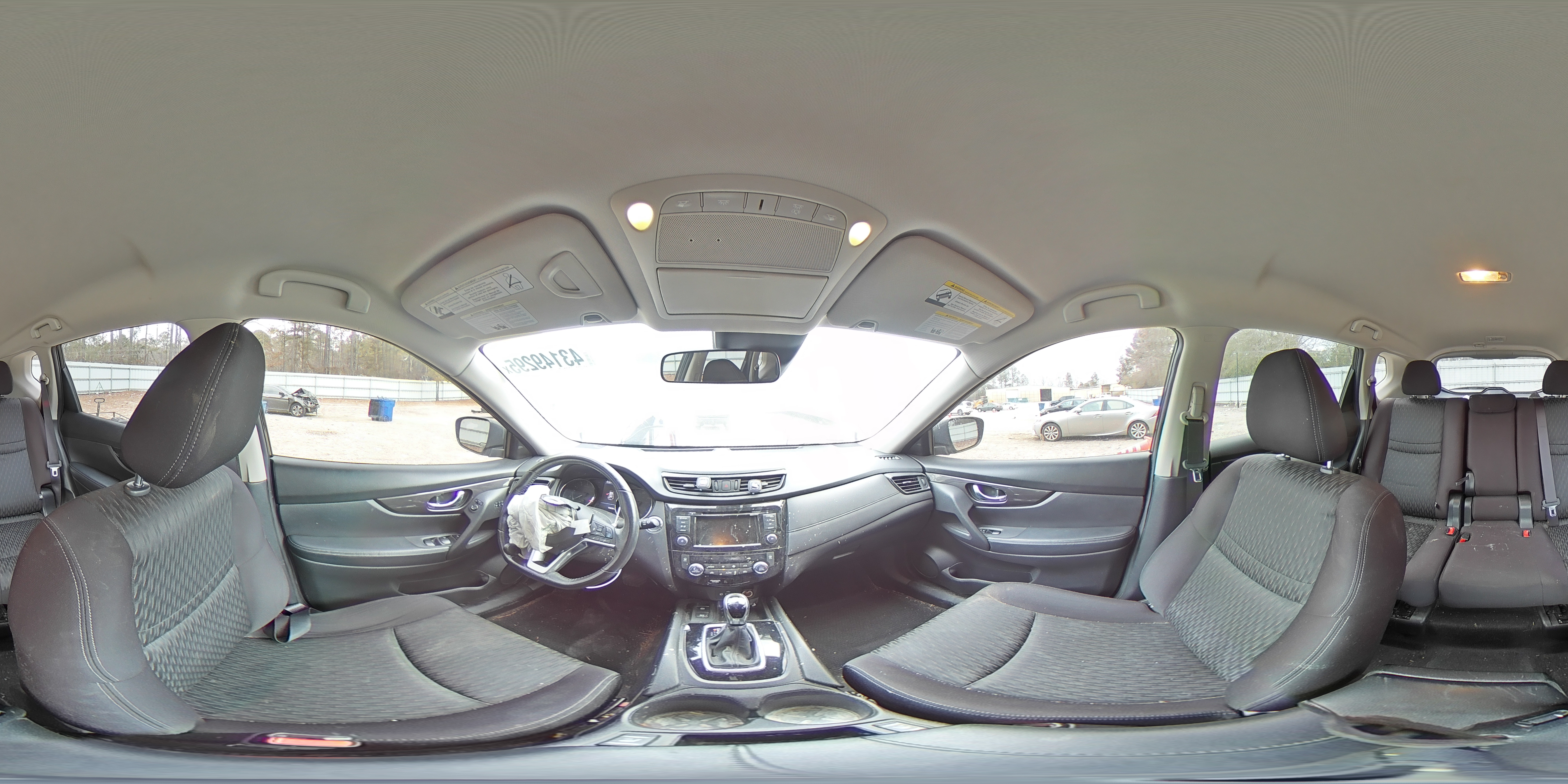 2019 Nissan Rogue - Image 14