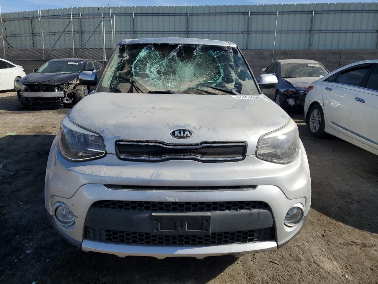 VIN KNDJP3A57J7537548 2018 KIA SOUL no.5