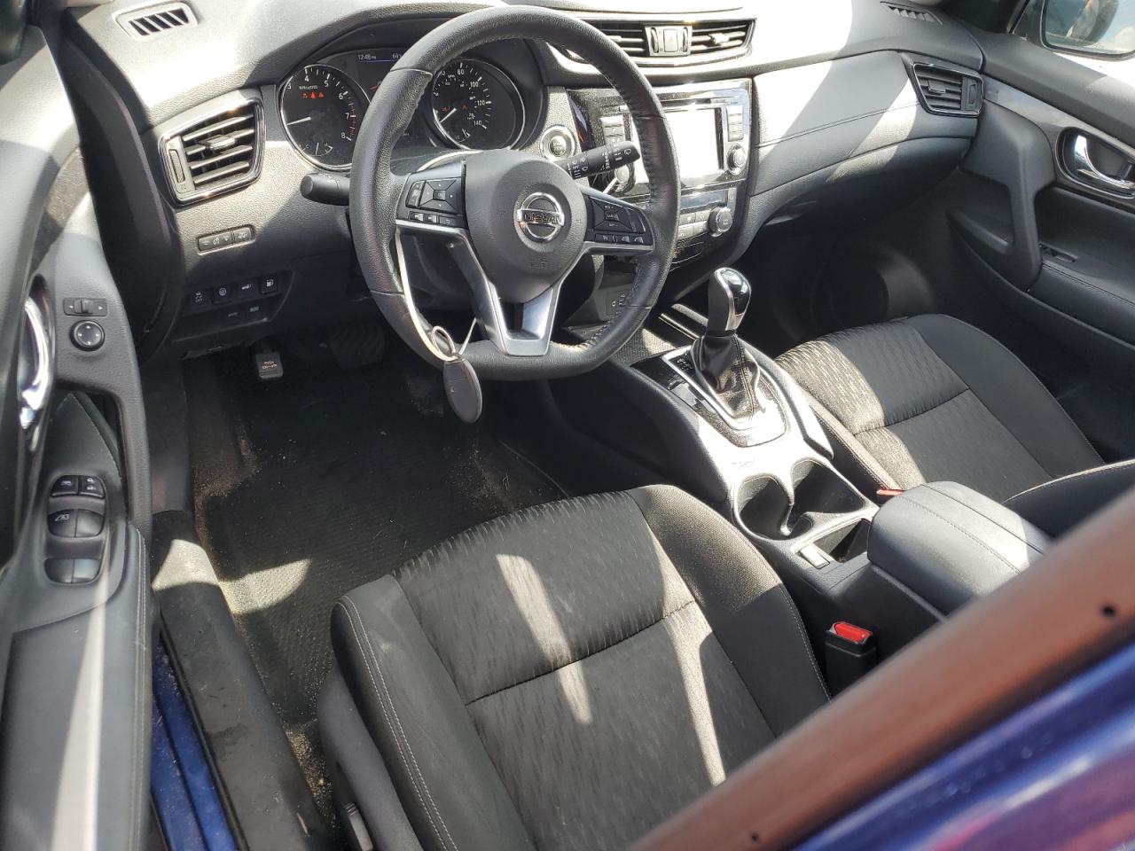 2020 Nissan Rogue - Image 8