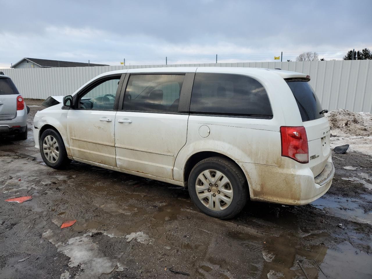2015 Dodge Caravan - Image 2