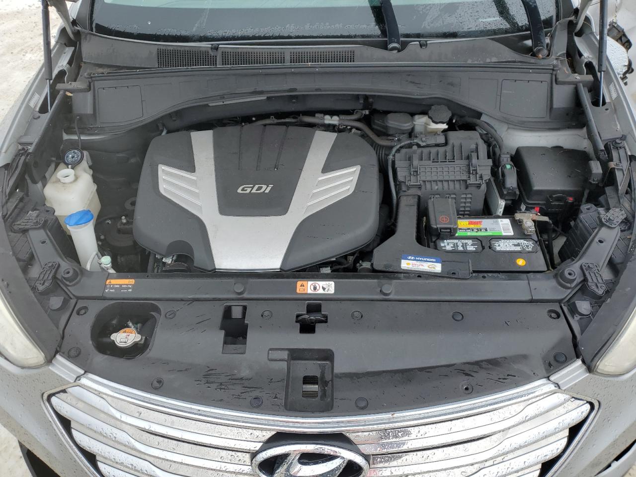 2016 Hyundai Santa Fe - Image 14
