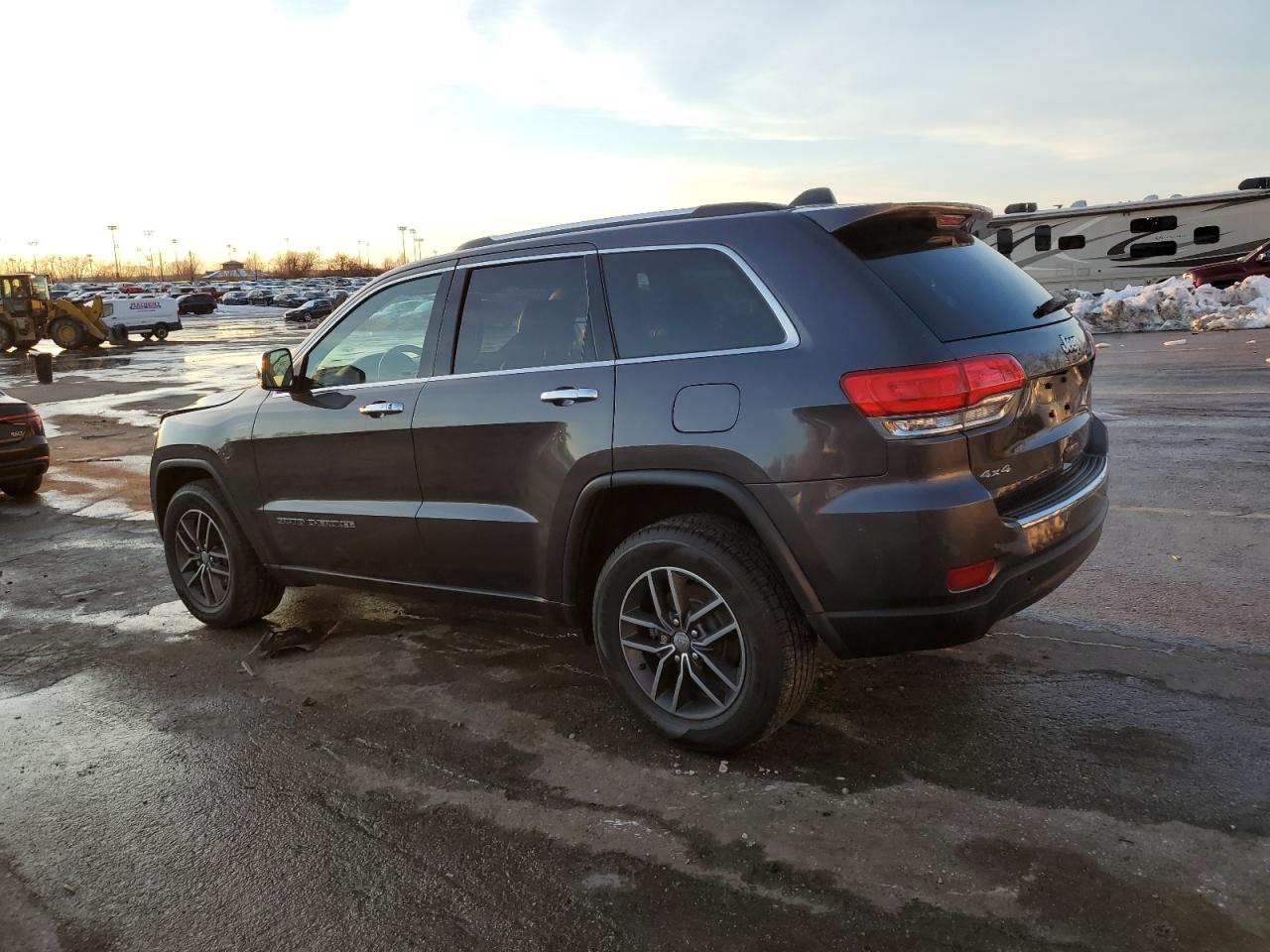 2017 Jeep Grand Cherokee - Image 2