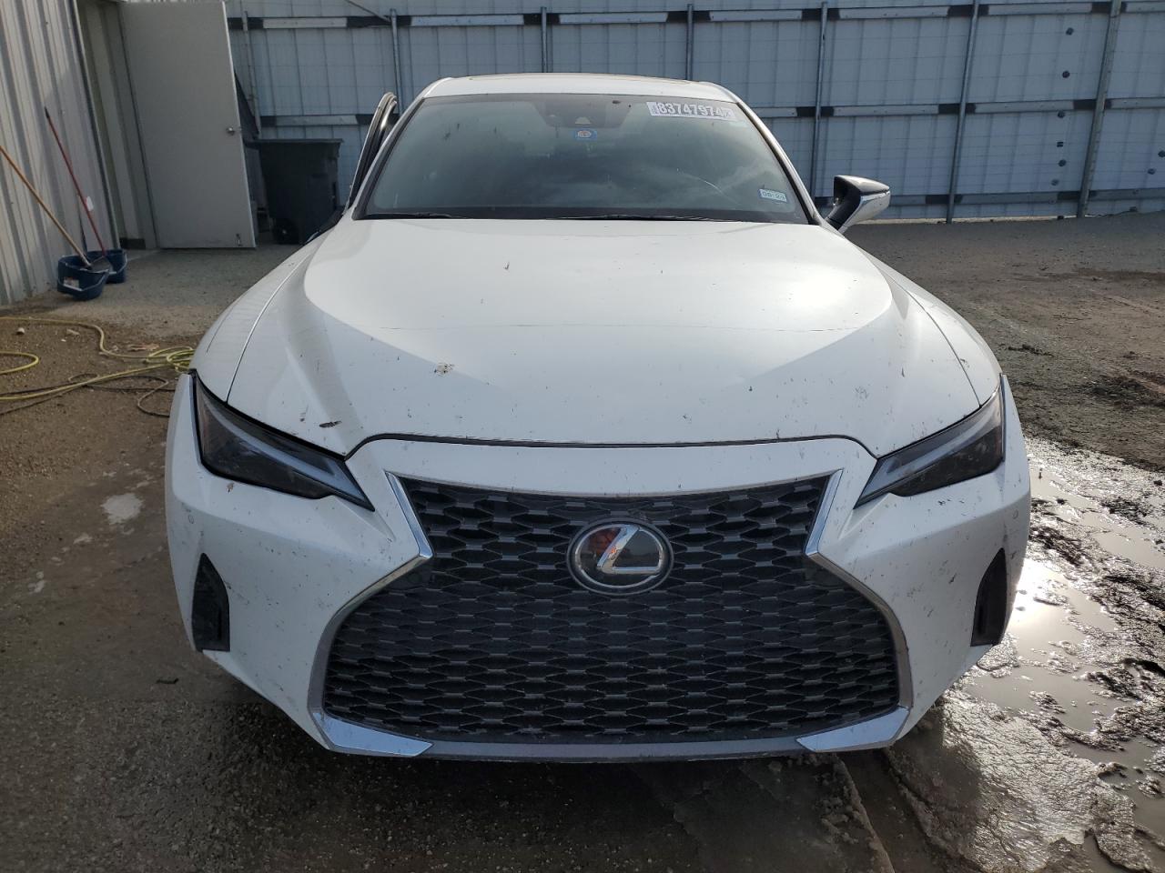 2021 Lexus IS - Image 5