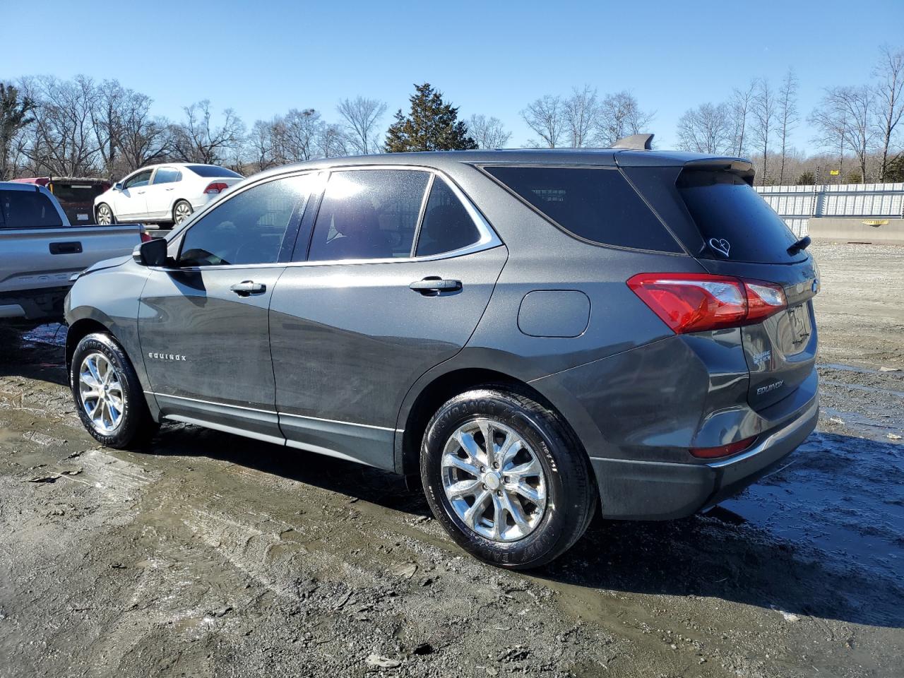 2018 Chevrolet Equinox - Image 2
