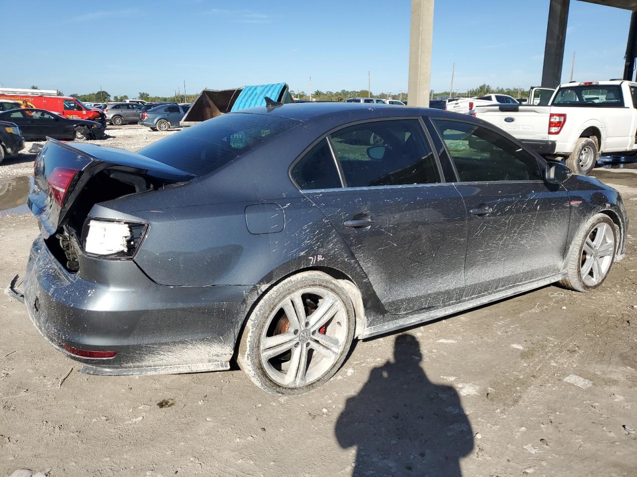 2016 Volkswagen Jetta - Image 3