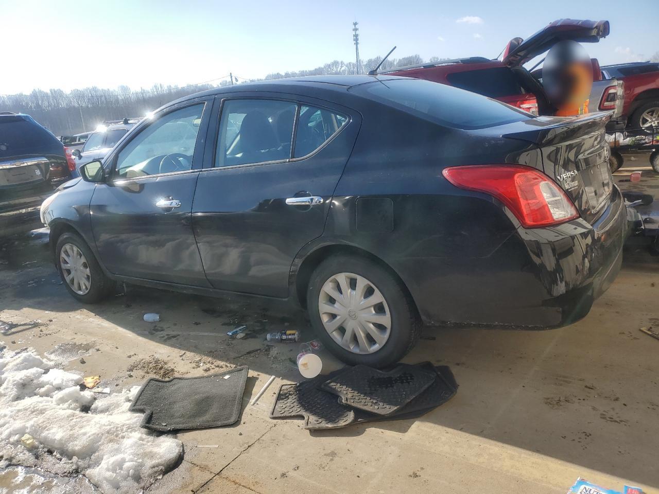 2016 Nissan Versa - Image 2