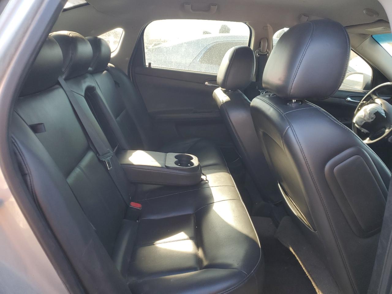 2010 Chevrolet Impala - Image 10