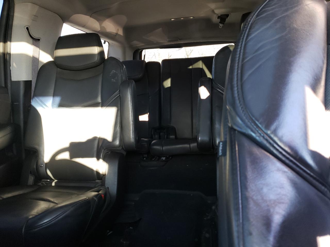 2015 Cadillac Escalade - Image 10