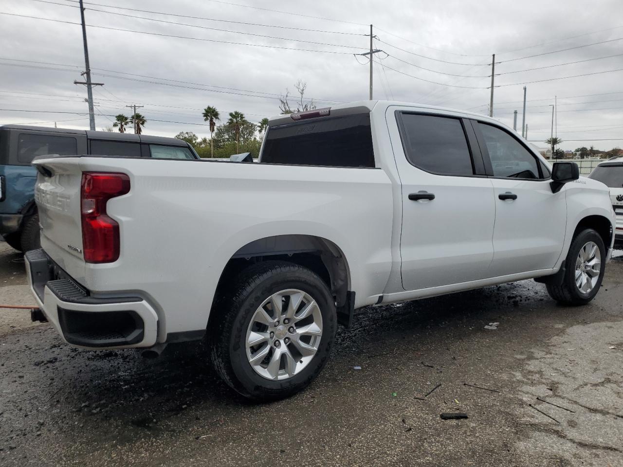 2023 Chevrolet Silverado - Image 3