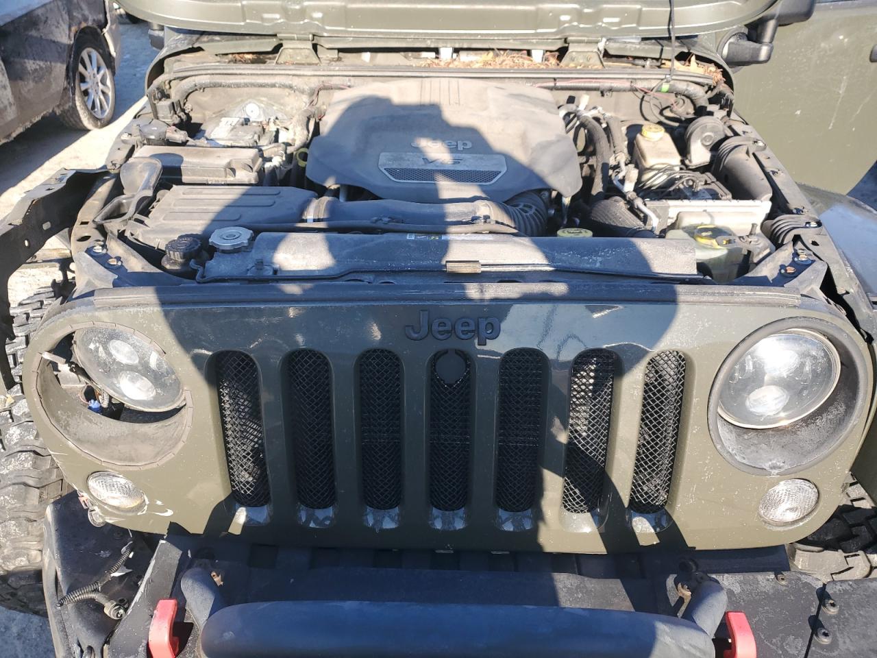 2015 Jeep Wrangler - Image 12