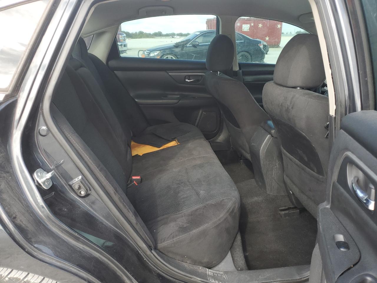 2015 Nissan Altima - Image 10