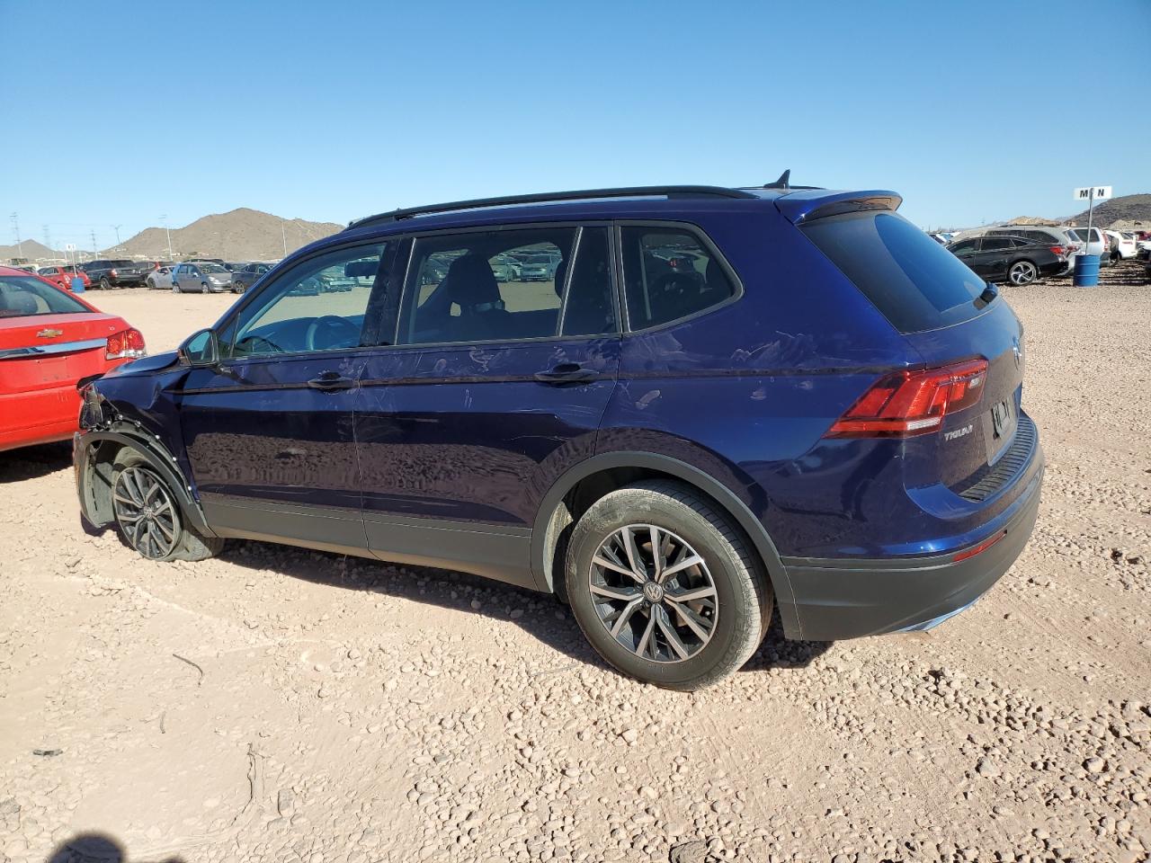 2021 Volkswagen Tiguan - Image 2