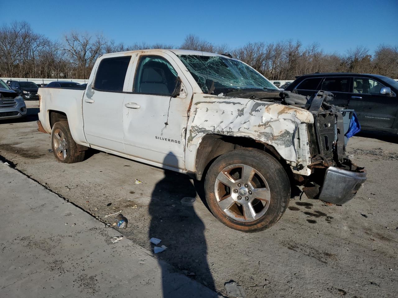 2015 Chevrolet Silverado - Image 4