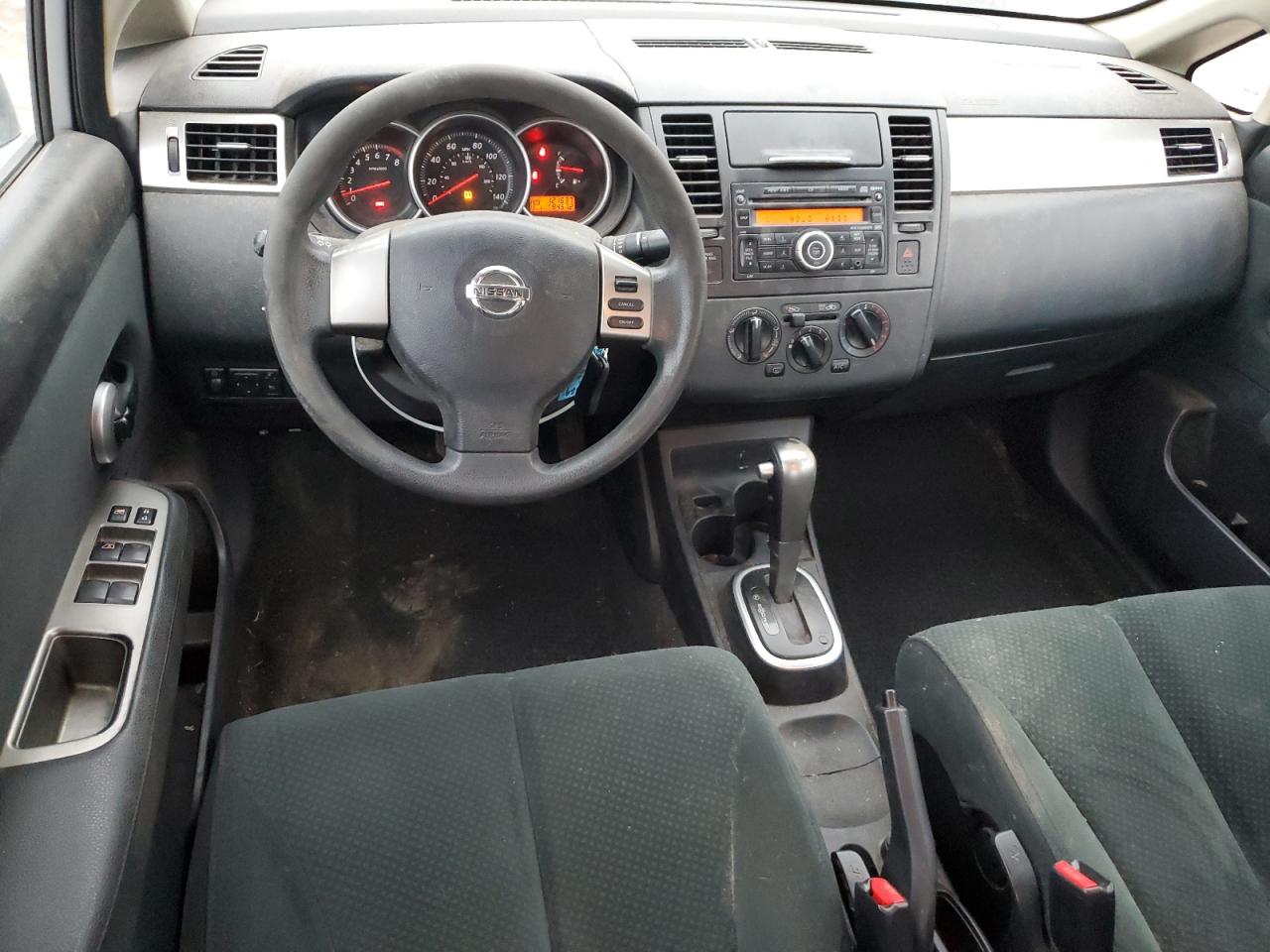 2011 Nissan Versa - Image 8